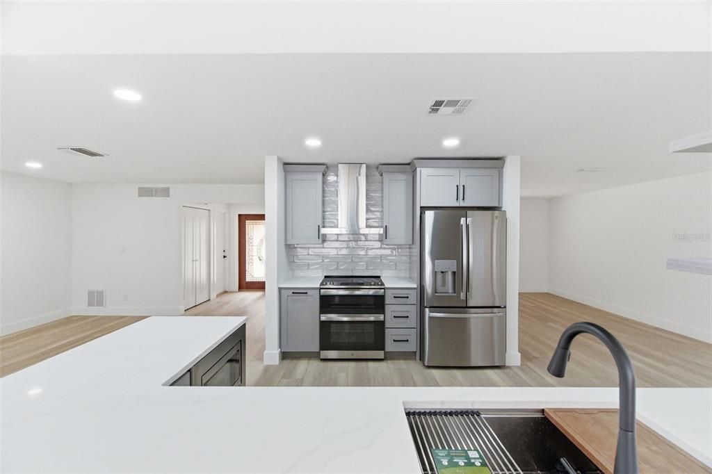 For Sale: $759,000 (4 beds, 2 baths, 2200 Square Feet)