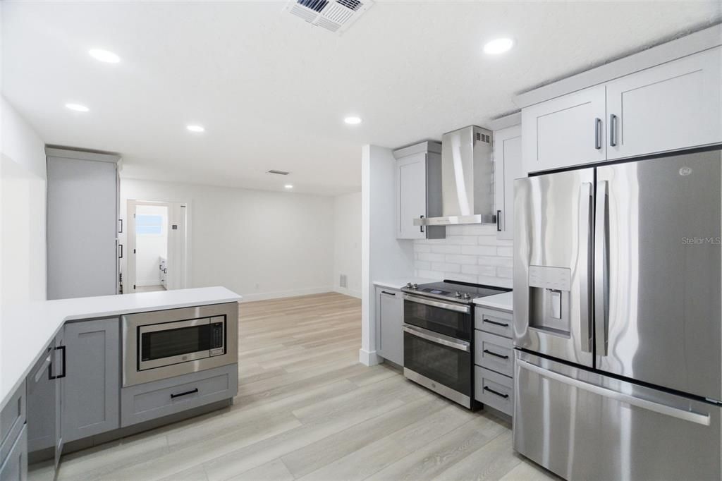 For Sale: $759,000 (4 beds, 2 baths, 2200 Square Feet)