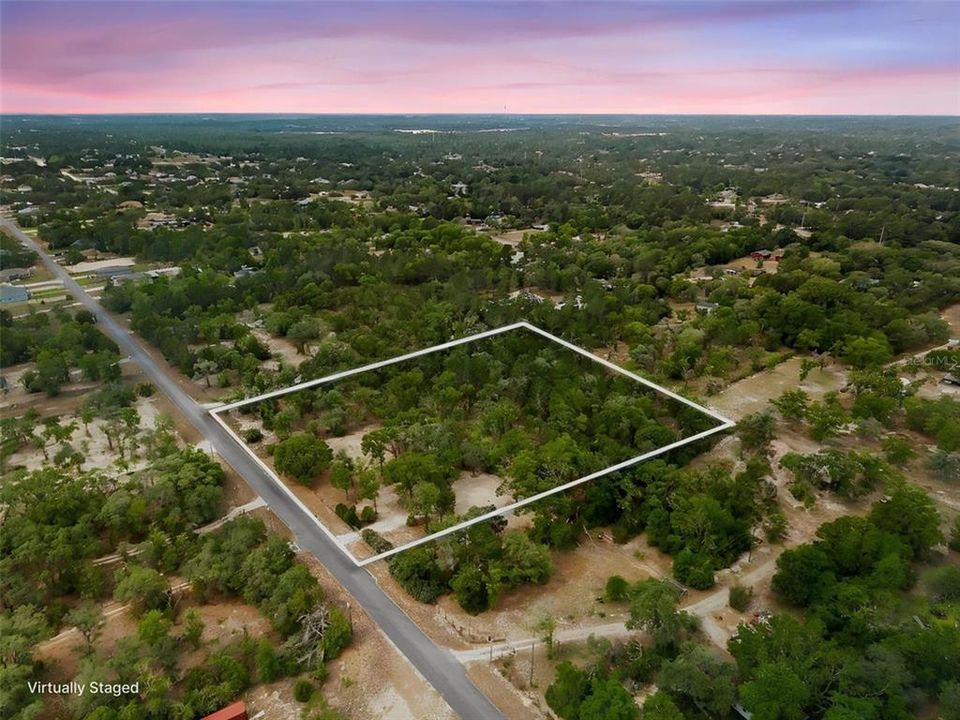En Venta: $195,000 (2.60 acres)