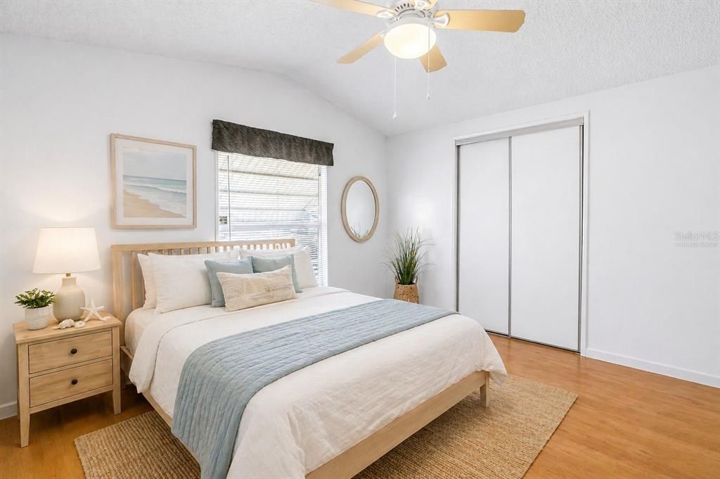 Activo con contrato: $165,000 (2 camas, 2 baños, 1024 Pies cuadrados)