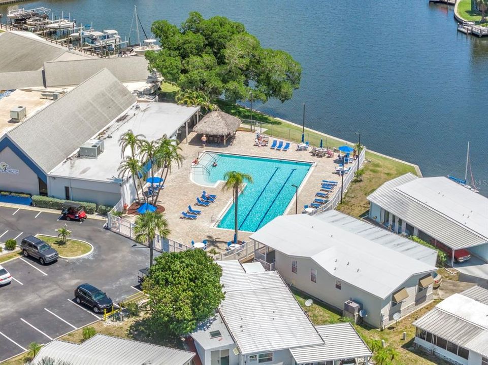 Activo con contrato: $165,000 (2 camas, 2 baños, 1024 Pies cuadrados)