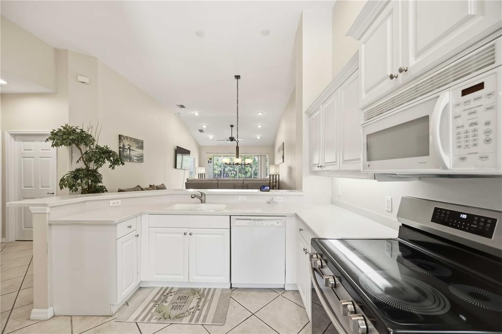 For Sale: $235,000 (2 beds, 2 baths, 1496 Square Feet)