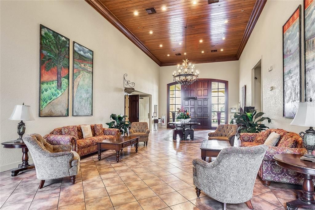 En Venta: $299,900 (3 camas, 2 baños, 1975 Pies cuadrados)