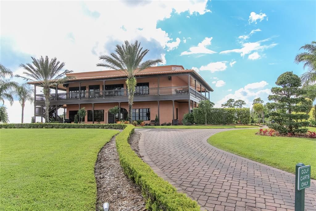 En Venta: $299,900 (3 camas, 2 baños, 1975 Pies cuadrados)