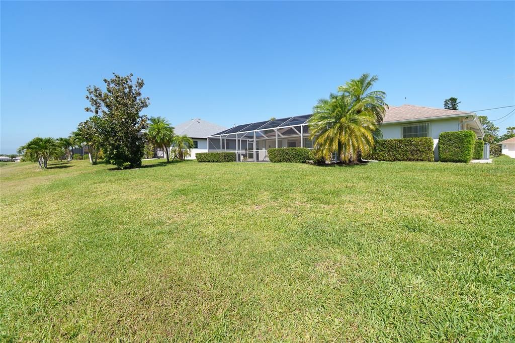 Activo con contrato: $350,000 (3 camas, 2 baños, 1816 Pies cuadrados)