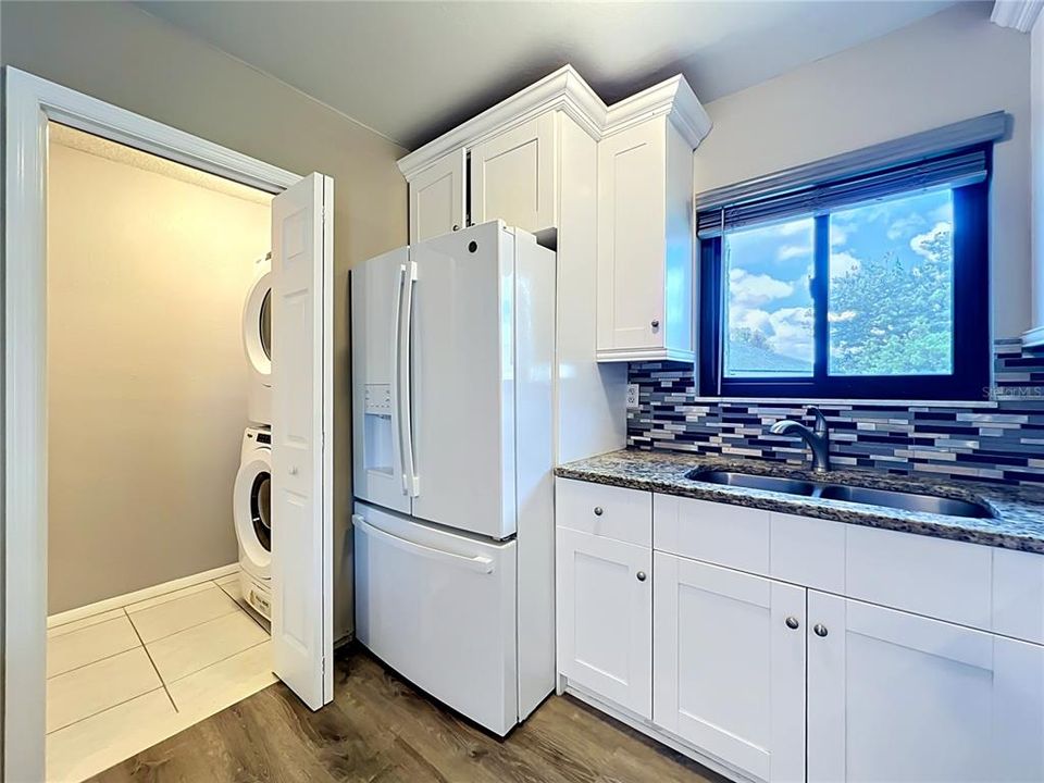 Activo con contrato: $169,999 (2 camas, 1 baños, 1020 Pies cuadrados)