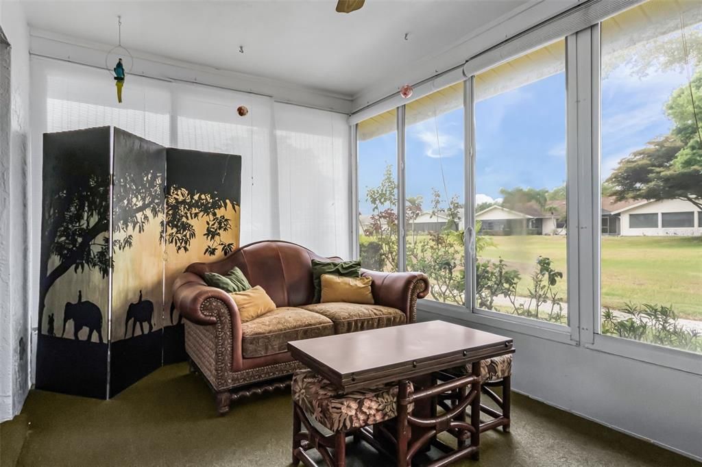 For Sale: $299,900 (2 beds, 2 baths, 1612 Square Feet)