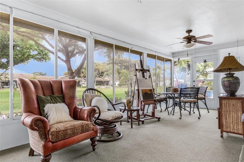 For Sale: $299,900 (2 beds, 2 baths, 1612 Square Feet)
