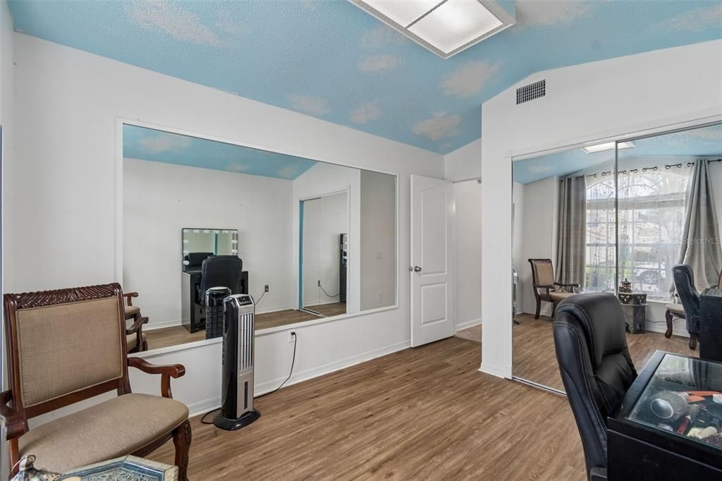 En Venta: $409,900 (3 camas, 2 baños, 1636 Pies cuadrados)