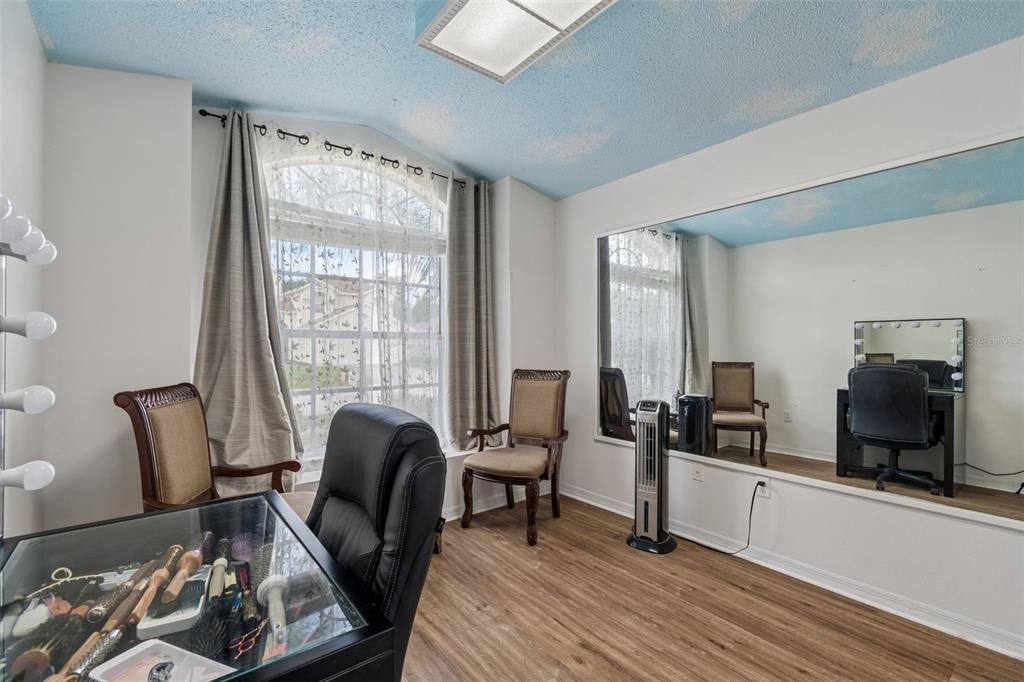 En Venta: $409,900 (3 camas, 2 baños, 1636 Pies cuadrados)