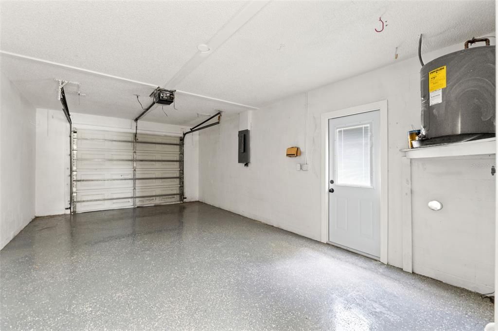 На продажу: $339,000 (2 спален, 2 ванн, 1247 Квадратных фут)