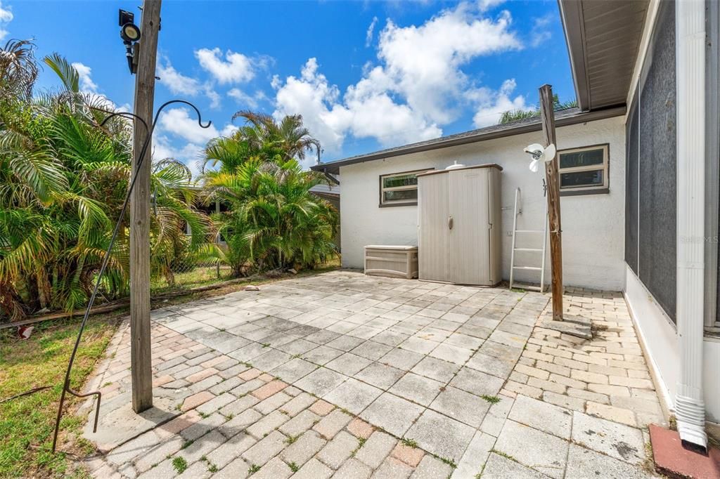 На продажу: $339,000 (2 спален, 2 ванн, 1247 Квадратных фут)