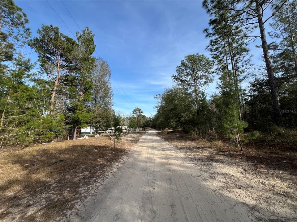 На продажу: $8,300 (0.36 acres)