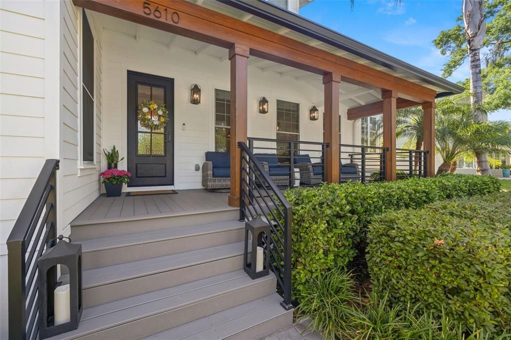 En Venta: $1,375,000 (5 camas, 3 baños, 2600 Pies cuadrados)