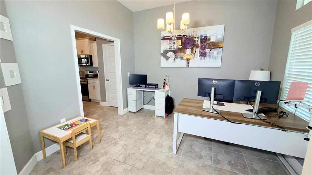 For Rent: $2,600 (4 beds, 2 baths, 2126 Square Feet)