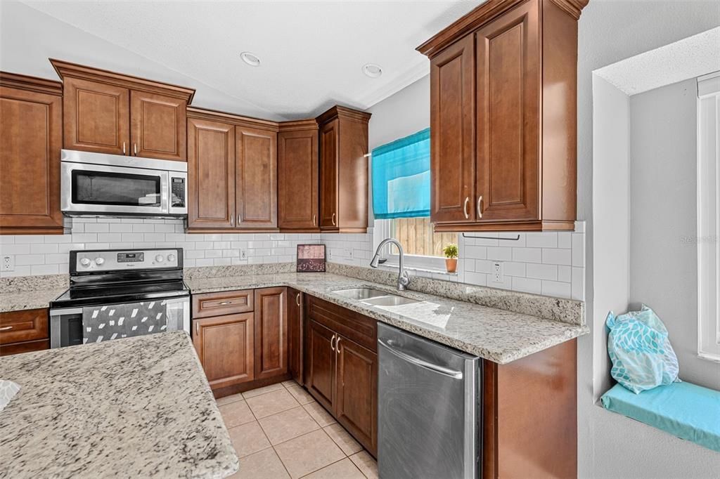 For Sale: $475,000 (4 beds, 2 baths, 2261 Square Feet)