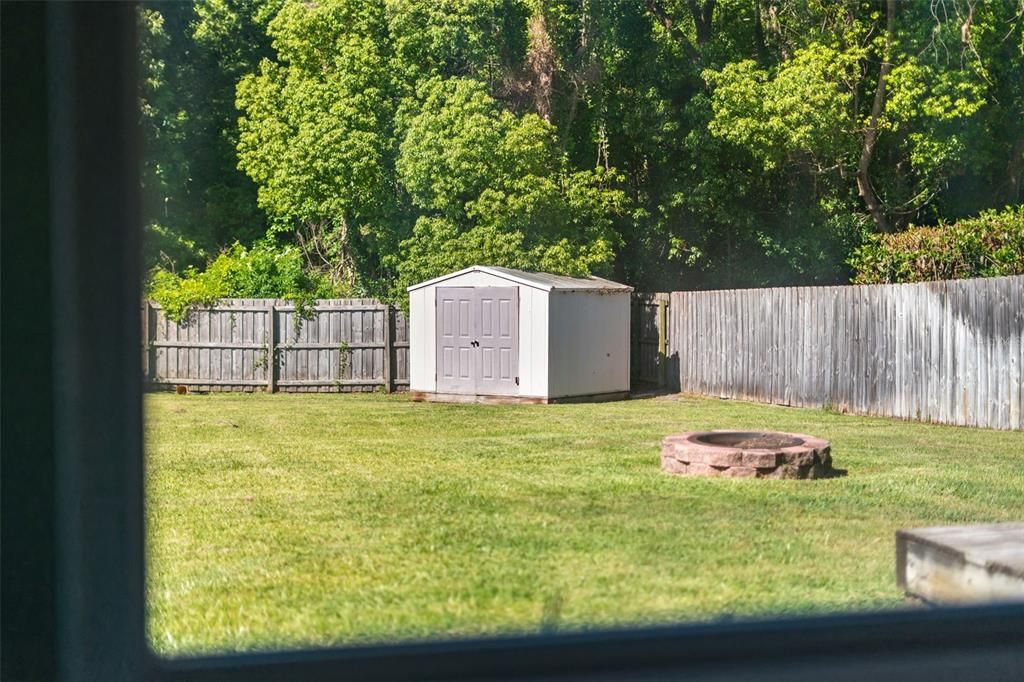 For Sale: $475,000 (4 beds, 2 baths, 2261 Square Feet)