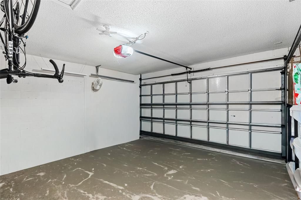 For Sale: $475,000 (4 beds, 2 baths, 2261 Square Feet)