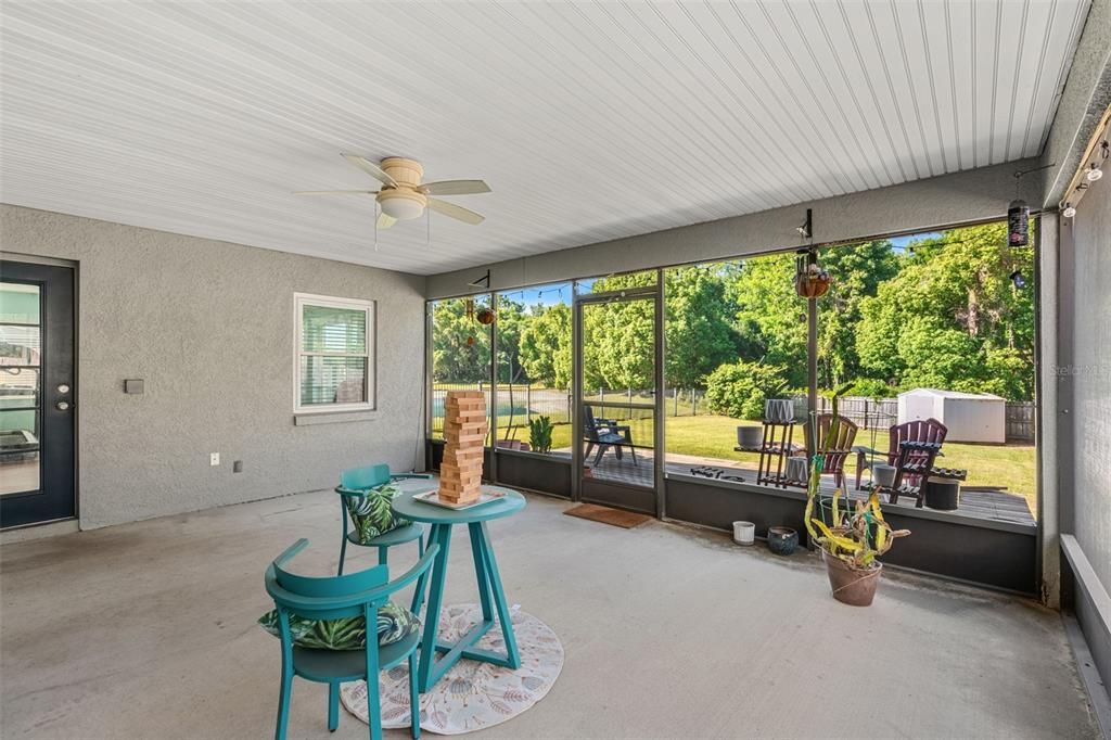 For Sale: $475,000 (4 beds, 2 baths, 2261 Square Feet)
