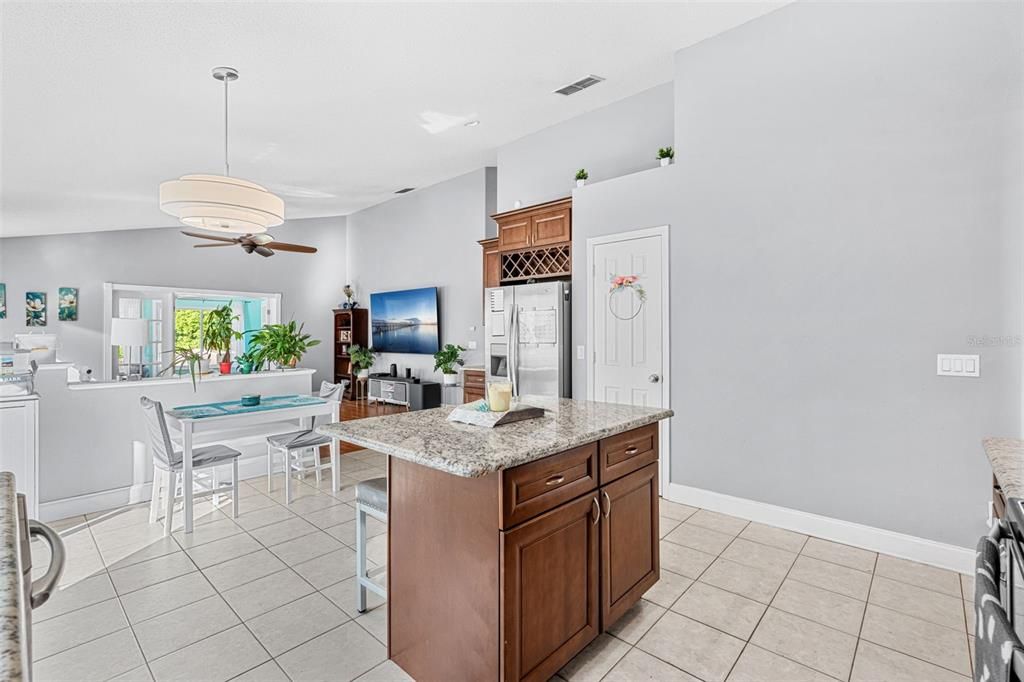 For Sale: $475,000 (4 beds, 2 baths, 2261 Square Feet)