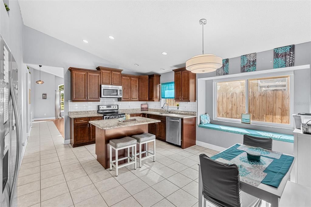 For Sale: $475,000 (4 beds, 2 baths, 2261 Square Feet)