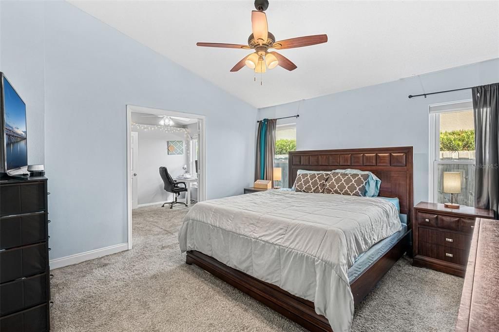 For Sale: $475,000 (4 beds, 2 baths, 2261 Square Feet)