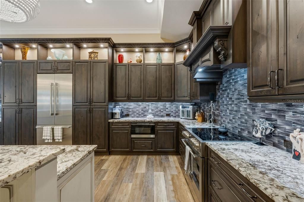 For Sale: $2,100,000 (4 beds, 3 baths, 3686 Square Feet)