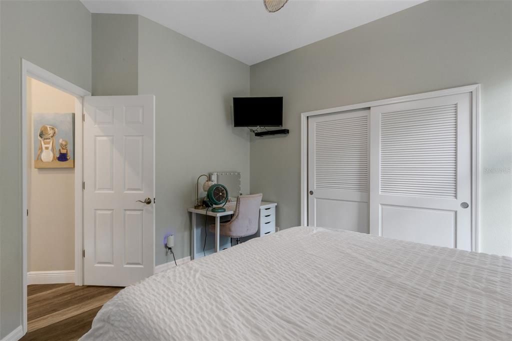 For Sale: $2,100,000 (4 beds, 3 baths, 3686 Square Feet)