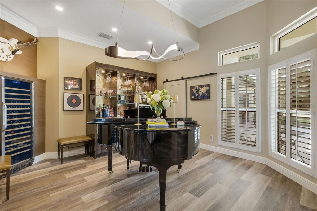 For Sale: $2,100,000 (4 beds, 3 baths, 3686 Square Feet)