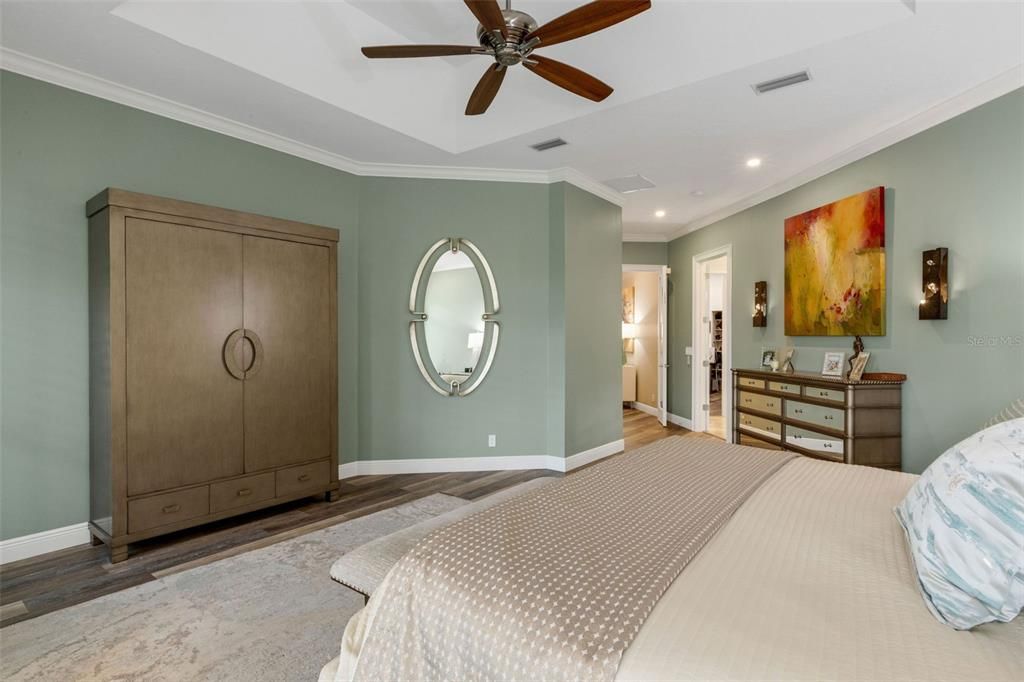 For Sale: $2,100,000 (4 beds, 3 baths, 3686 Square Feet)