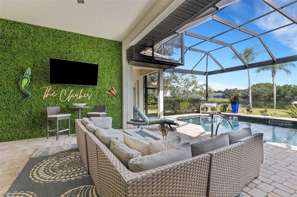 For Sale: $2,100,000 (4 beds, 3 baths, 3686 Square Feet)