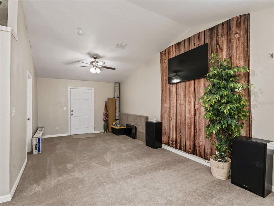 Activo con contrato: $494,900 (4 camas, 3 baños, 2930 Pies cuadrados)