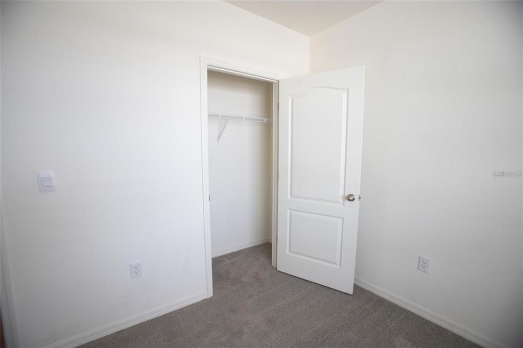 For Sale: $335,000 (3 beds, 2 baths, 1672 Square Feet)