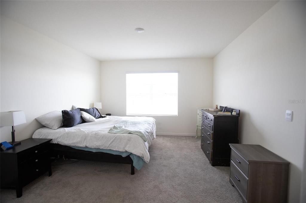 For Sale: $335,000 (3 beds, 2 baths, 1672 Square Feet)