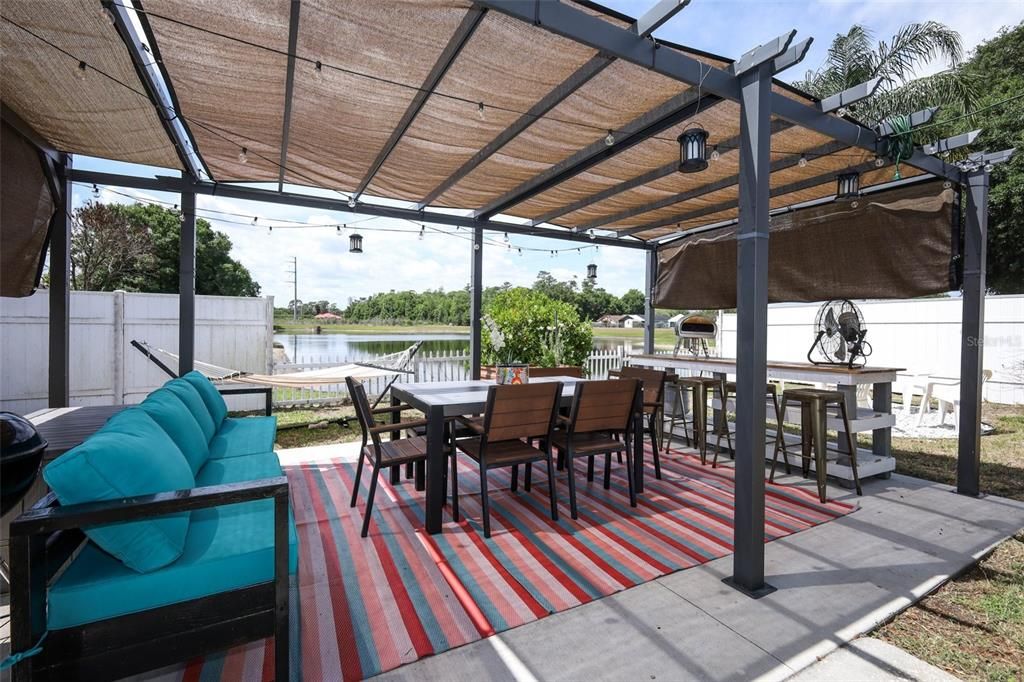 Activo con contrato: $347,946 (3 camas, 2 baños, 1180 Pies cuadrados)