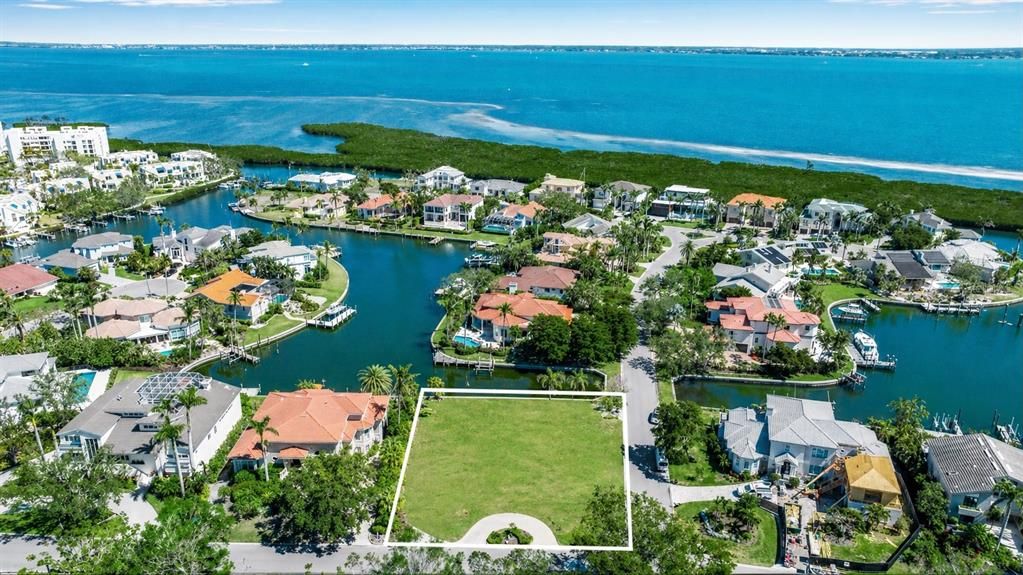 For Sale: $11,900,000 (5 beds, 5 baths, 5689 Square Feet)