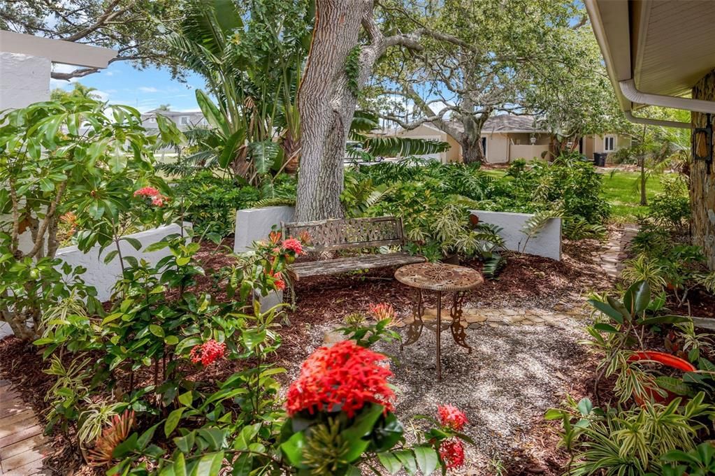 En Venta: $634,900 (3 camas, 2 baños, 2006 Pies cuadrados)