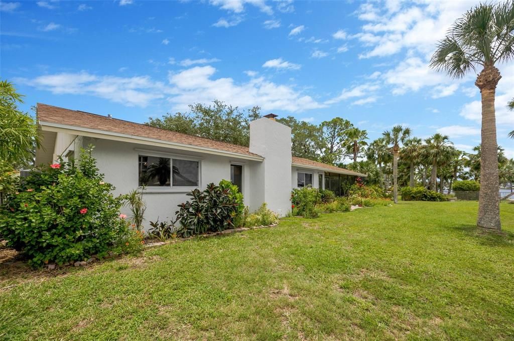 En Venta: $634,900 (3 camas, 2 baños, 2006 Pies cuadrados)