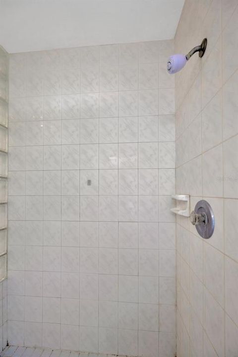 En Venta: $634,900 (3 camas, 2 baños, 2006 Pies cuadrados)