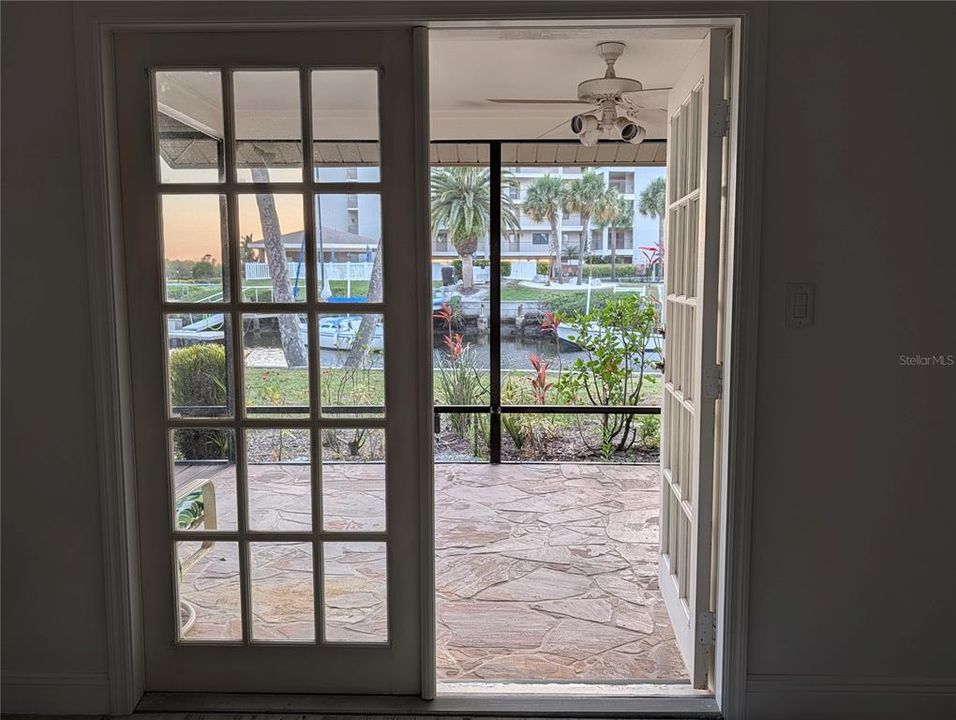 En Venta: $634,900 (3 camas, 2 baños, 2006 Pies cuadrados)