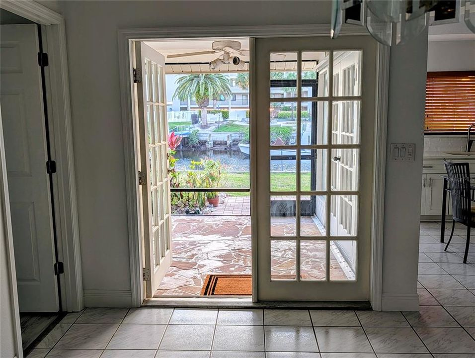 En Venta: $634,900 (3 camas, 2 baños, 2006 Pies cuadrados)