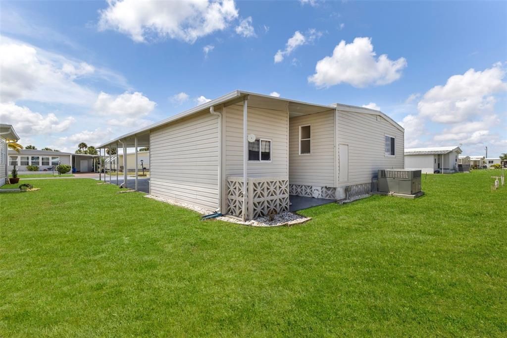 For Sale: $129,500 (2 beds, 2 baths, 1175 Square Feet)