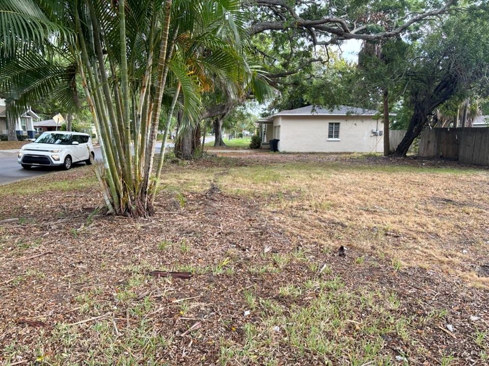 En Venta: $79,900 (0.09 acres)