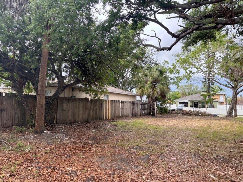 En Venta: $79,900 (0.09 acres)
