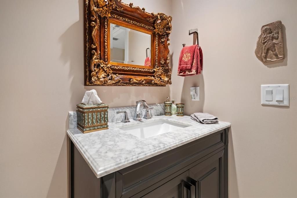 For Sale: $1,999,999 (3 beds, 2 baths, 2348 Square Feet)