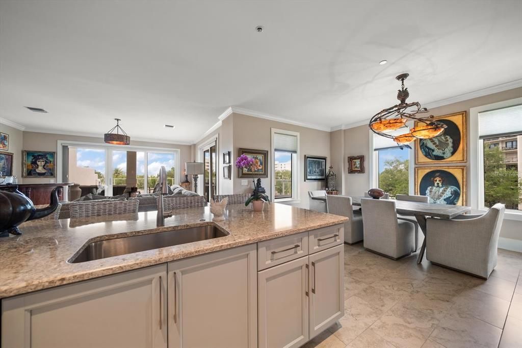 For Sale: $1,999,999 (3 beds, 2 baths, 2348 Square Feet)