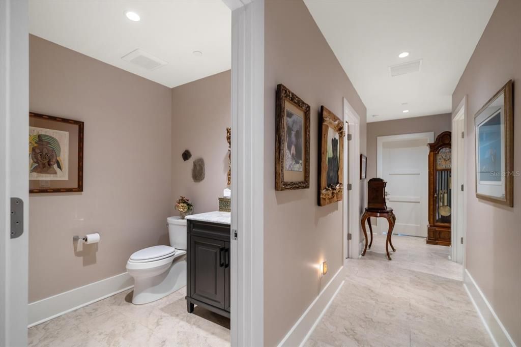 For Sale: $1,999,999 (3 beds, 2 baths, 2348 Square Feet)