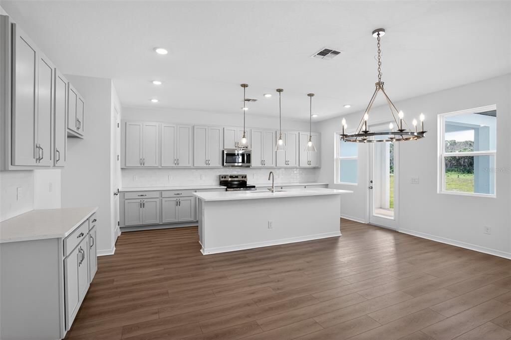 Active With Contract: $499,990 (4 beds, 3 baths, 2791 Square Feet)