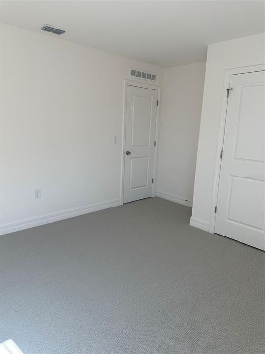 For Rent: $4,500 (5 beds, 4 baths, 3050 Square Feet)