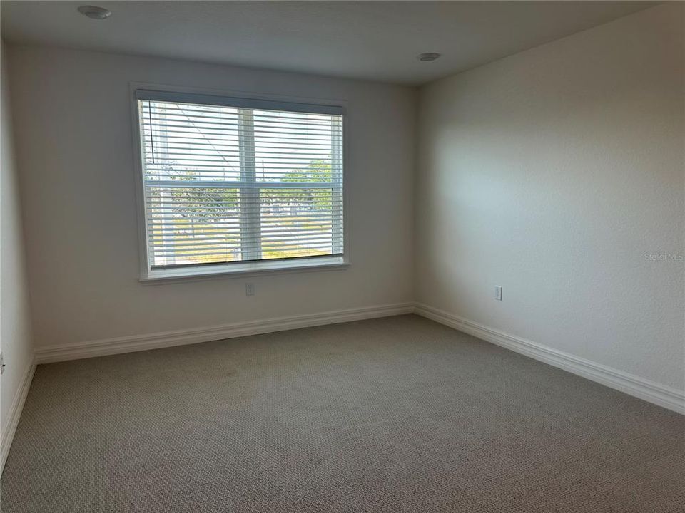 For Rent: $4,500 (5 beds, 4 baths, 3050 Square Feet)